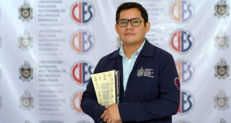 Maestro Richard Arana, un joven apasionado por la investigación en el área de la salud ocupacional