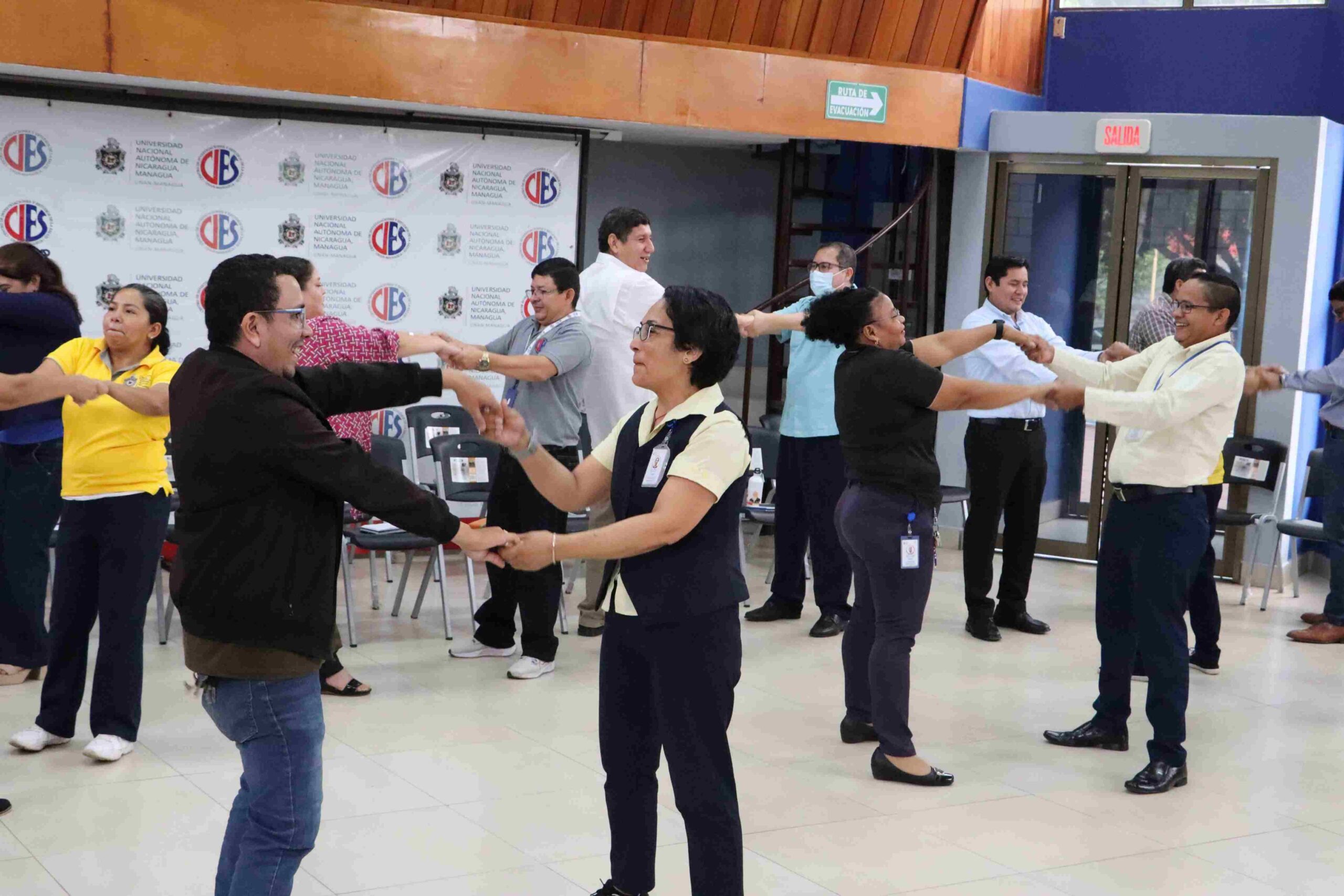 capacitación en atención al público y relaciones interpersonales