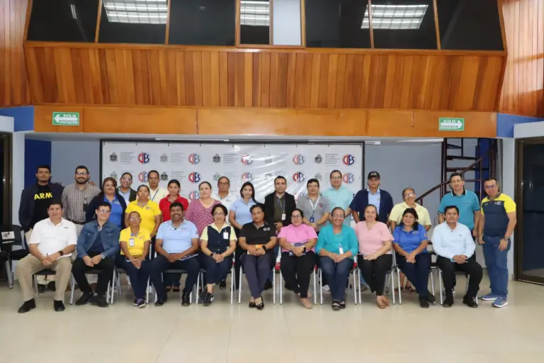 Personal de UNAN-Managua/CIES se fortalece en relaciones interpersonales y atención al público