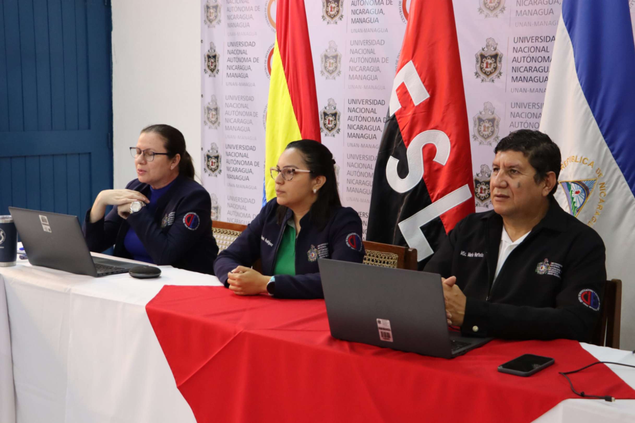 Docente-investigadora del CIES imparte primera sesión del curso virtual de docencia en salud