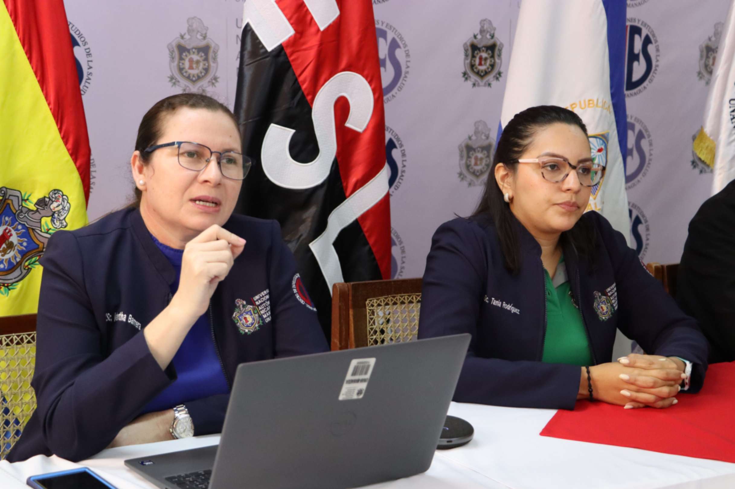 Docente-investigadora del CIES imparte primera sesión del curso virtual de docencia en salud