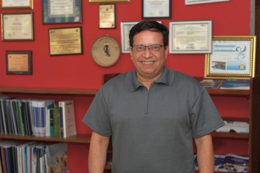 Rafael Jesús Gutiérrez, profesional de la salud y estudiante de la Maestría en Administración en Salud del CIES.