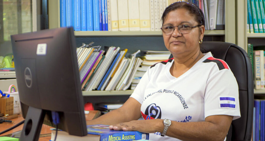 Fátima Morales Ruiz, enfermera y estudiante de la Maestría en Administración en Salud del CIES